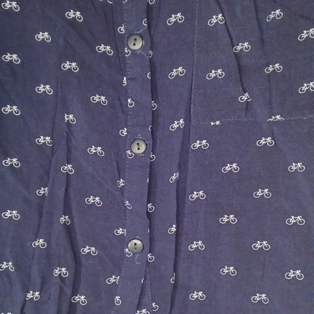 Love Notes cropped button-down bicycle shirt - Picture 6 of 8